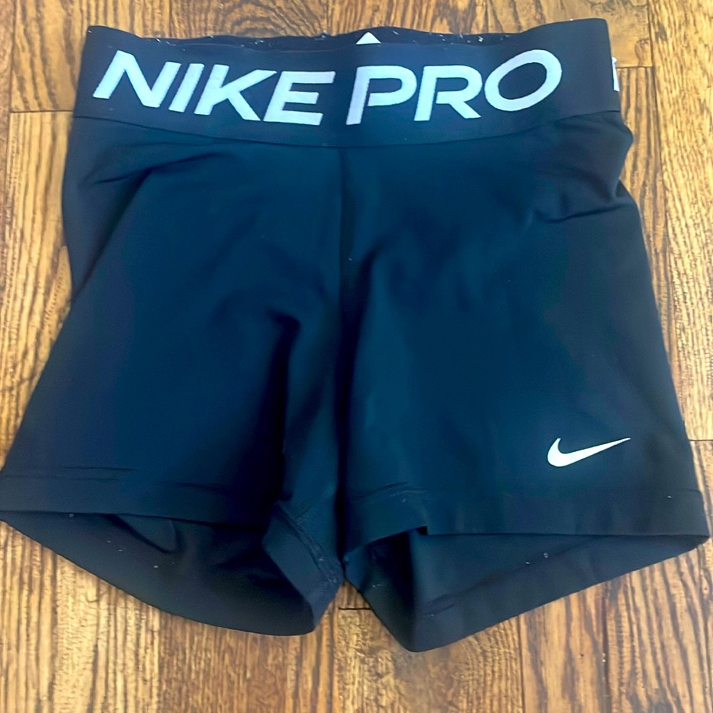 Black nike pros